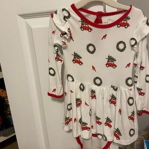 Kyte Baby wreath 12-18 month twirl bodysuit
